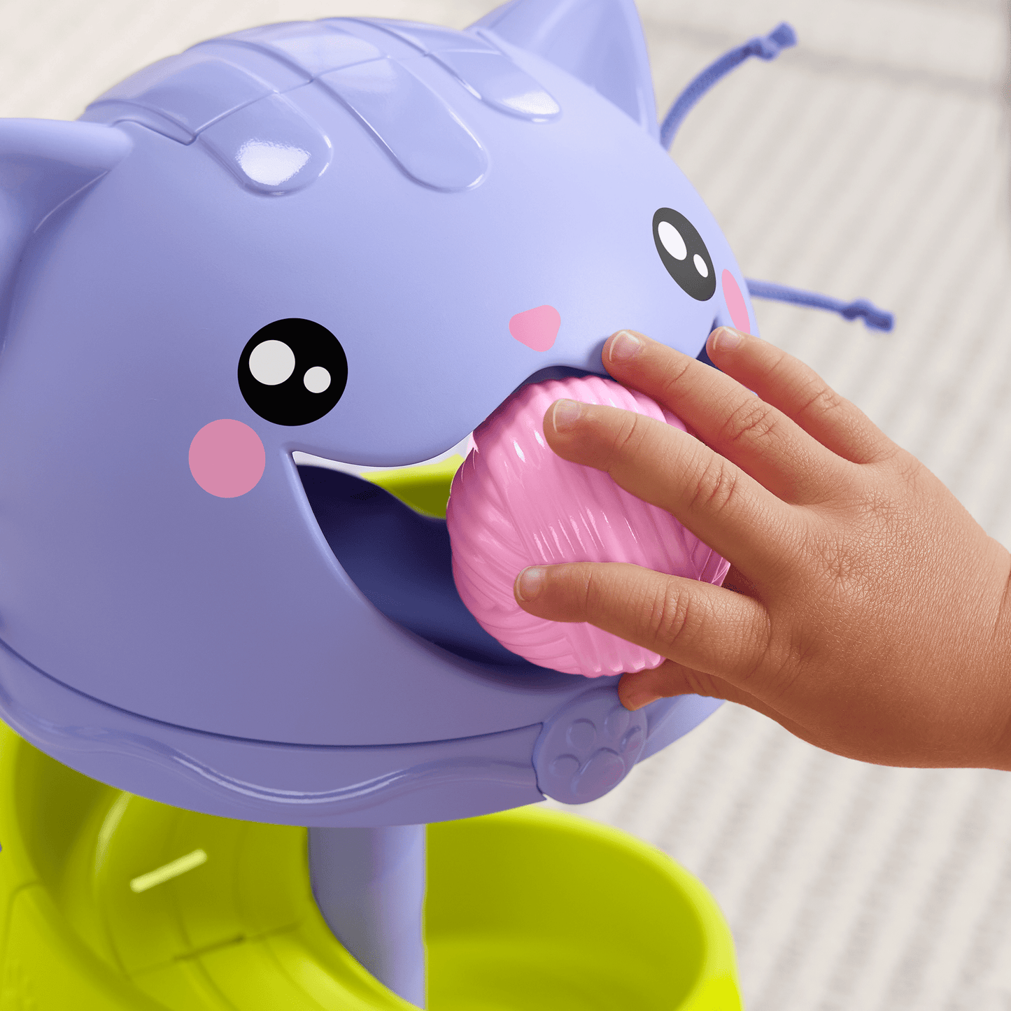 Fisher-Price Brinquedo para Bebês Gatinho Bolinhas Rolando